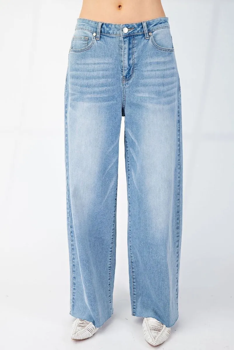 SOFT WASHED STRETCH WIDE LEG DENIM JEANS